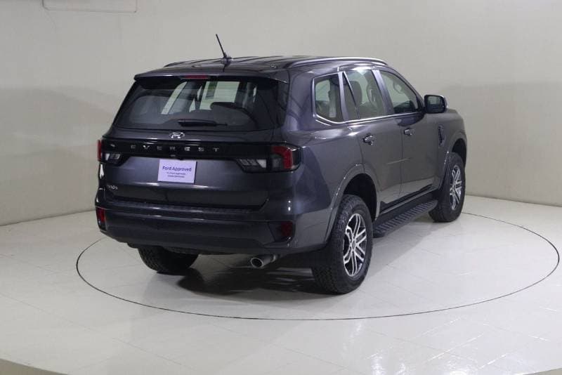 2025 Ford Everest XLS thumbnail 2