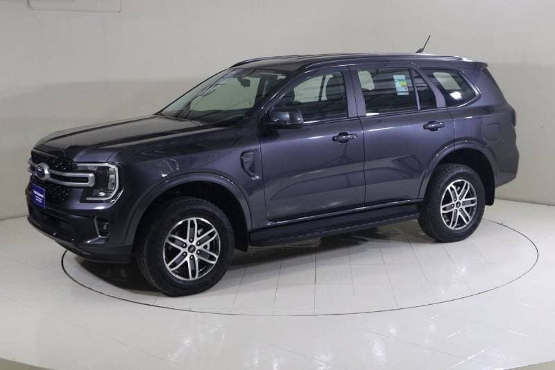 2025 Ford Everest XLS thumbnail 7