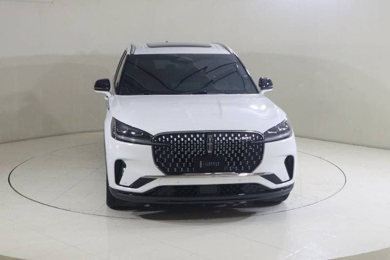 2025 Lincoln Aviator RESERVE thumbnail 3