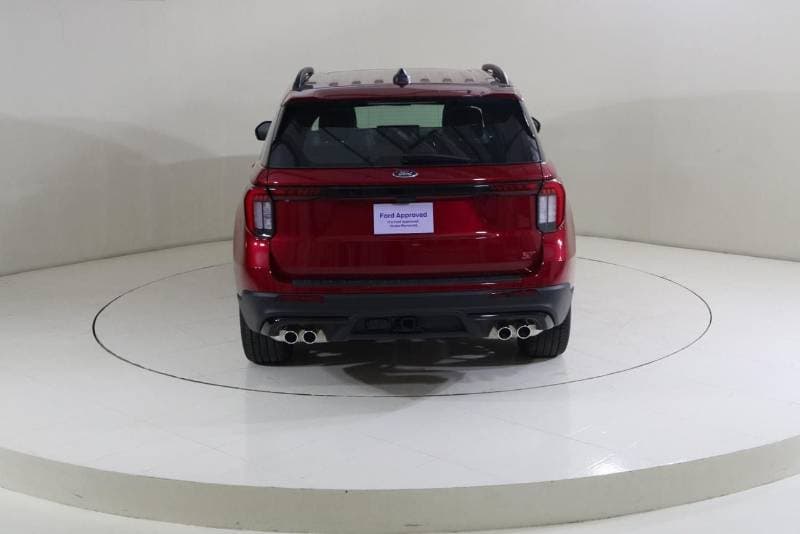 2025 Ford Explorer ST thumbnail 5