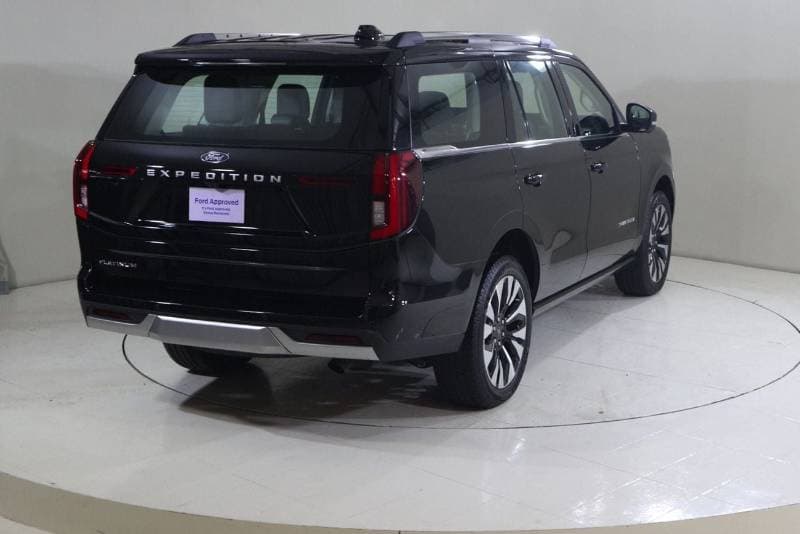 2025 Ford Expedition PLATINUM thumbnail 2