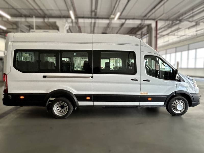 2025 Ford Transit thumbnail 4