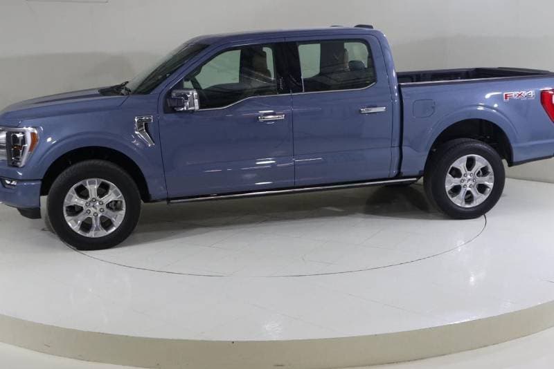 2023 Ford F 150 PLATINUM CREW CAB thumbnail 3