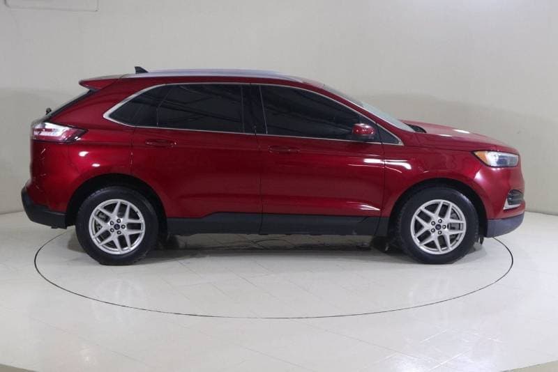 2022 Ford Edge SEL thumbnail 3