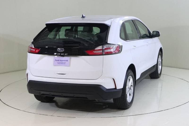 2022 Ford Edge SE thumbnail 2