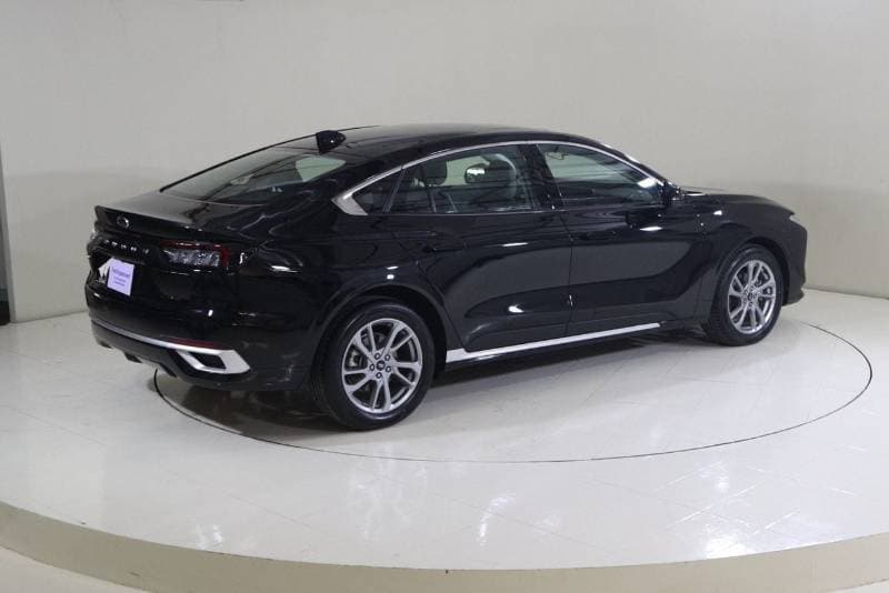 2024 Ford Taurus AMBIENTE thumbnail 8