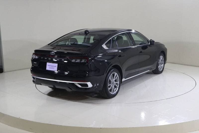 2024 Ford Taurus AMBIENTE thumbnail 2