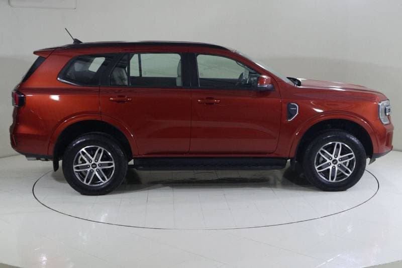2024 Ford Everest XLT thumbnail 3