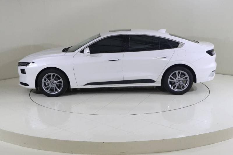2024 Ford Taurus AMBIENTE thumbnail 4