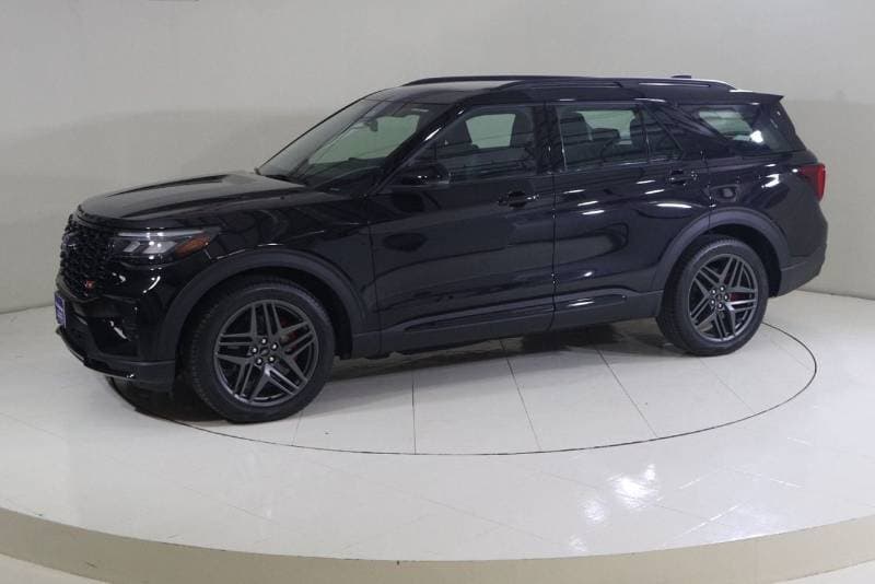 2025 Ford Explorer ST thumbnail 8