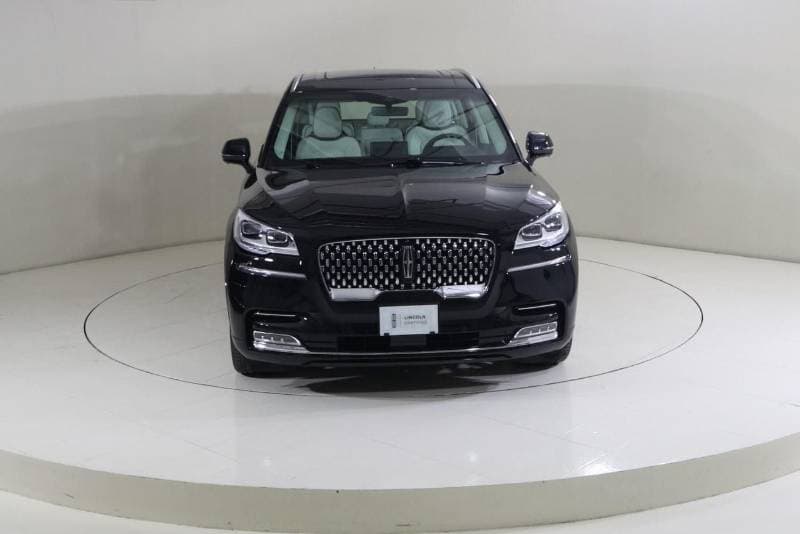 2023 Lincoln Aviator PRESIDENTIAL thumbnail 3