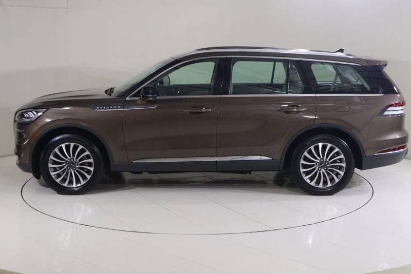 2022 Lincoln Aviator STANDARD thumbnail 4