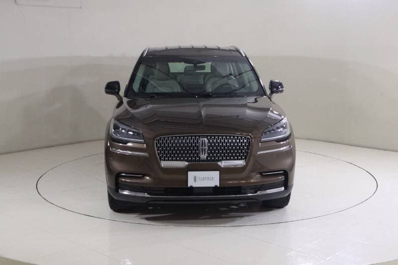2022 Lincoln Aviator STANDARD thumbnail 3