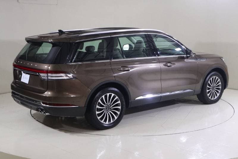 2022 Lincoln Aviator STANDARD thumbnail 8