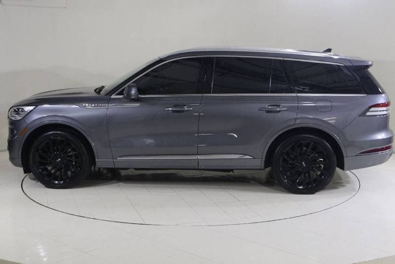 2021 Lincoln Aviator RESERVE thumbnail 4