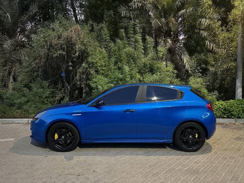 2021 Alfa Romeo Giulietta Veloce thumbnail 3