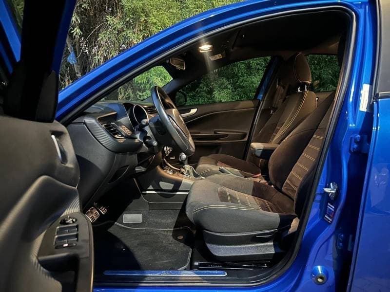 2021 Alfa Romeo Giulietta Veloce thumbnail 6