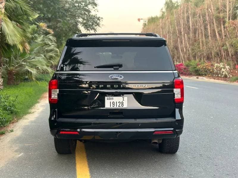 2024 Ford Expedition XLT thumbnail 5