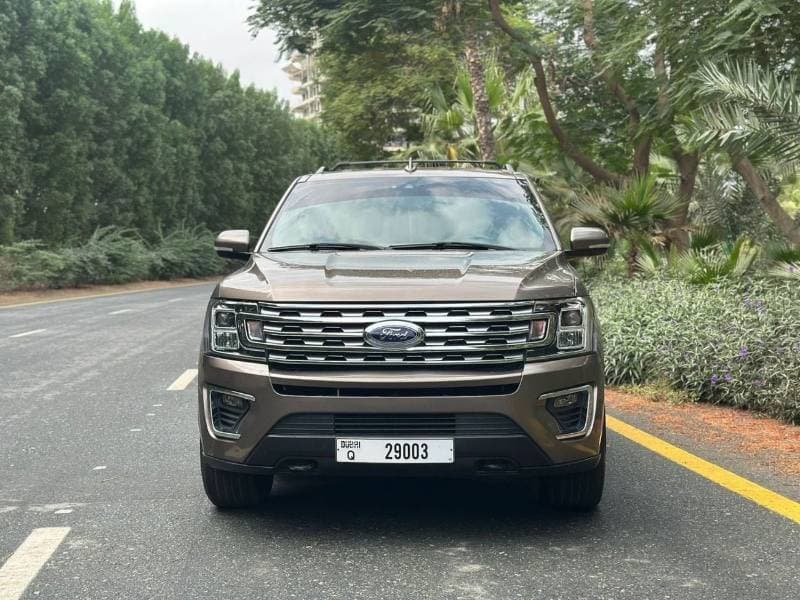 2018 Ford Expedition XLT thumbnail 4