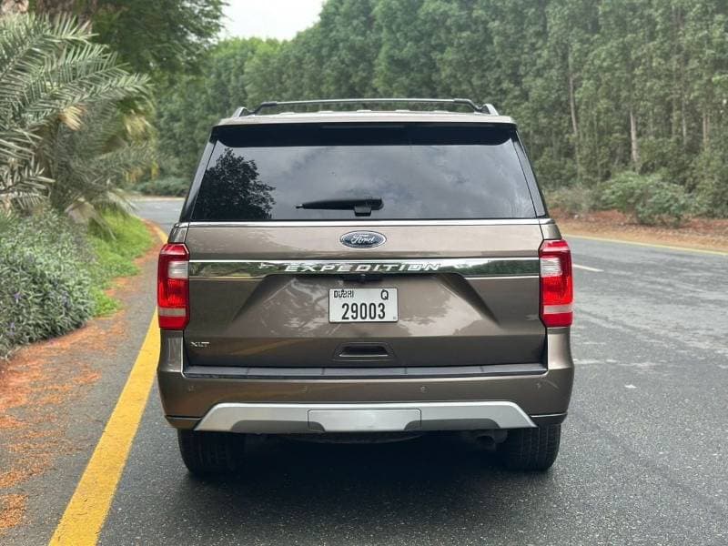 2018 Ford Expedition XLT thumbnail 5