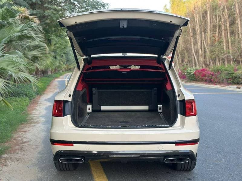 2017 Bentley Bentayga SIGNATURE thumbnail 7