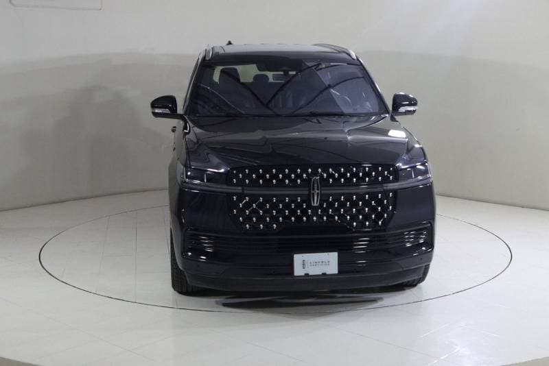 2025 Lincoln Navigator PRESIDENTIAL thumbnail 5