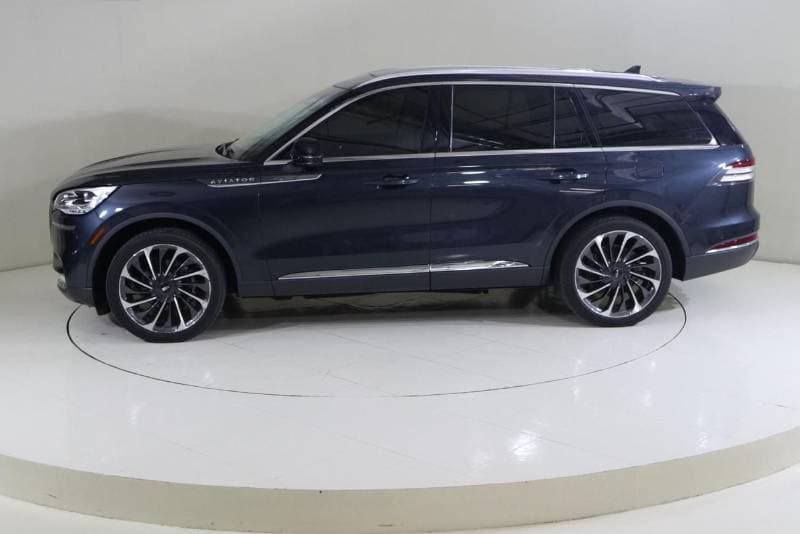 2022 Lincoln Aviator RESERVE thumbnail 4