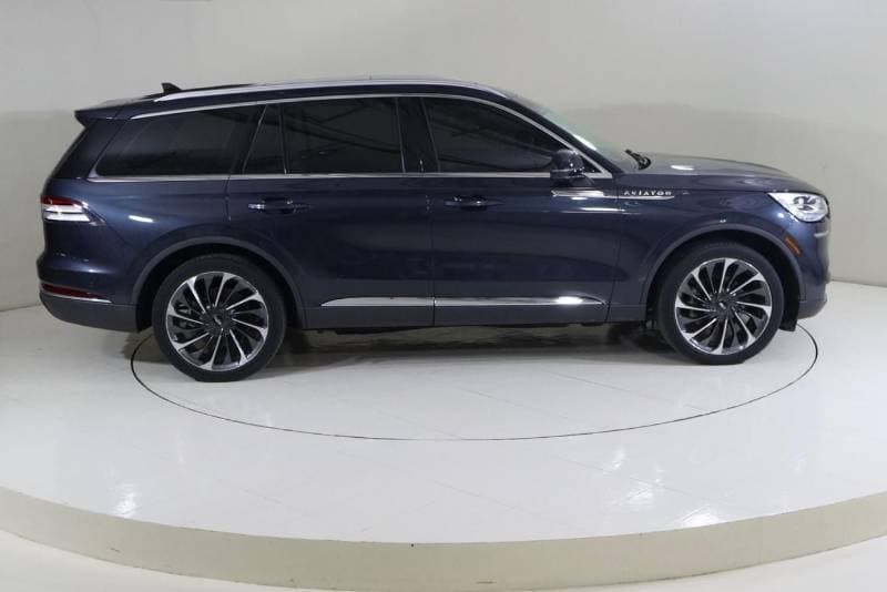 2022 Lincoln Aviator RESERVE thumbnail 3