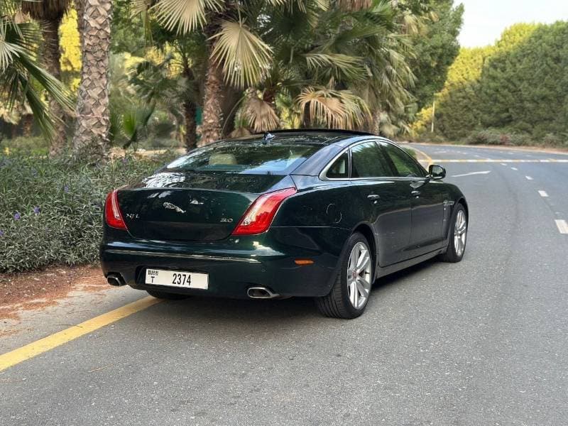 2014 Jaguar XJ LUXURY thumbnail 3