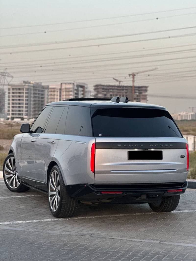 2023 Land Rover Range Rover AUTOBIOGRAPHY P530 thumbnail 4