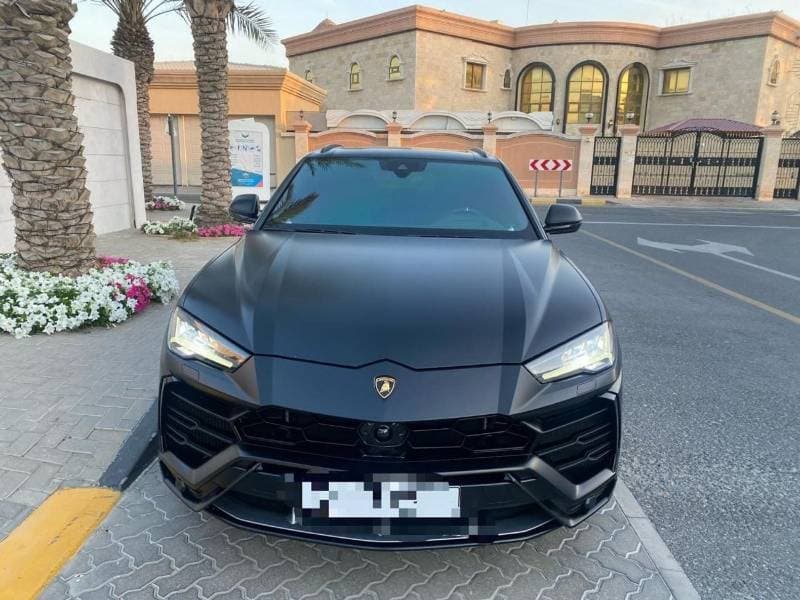 2021 Lamborghini Urus STANDARD thumbnail 2