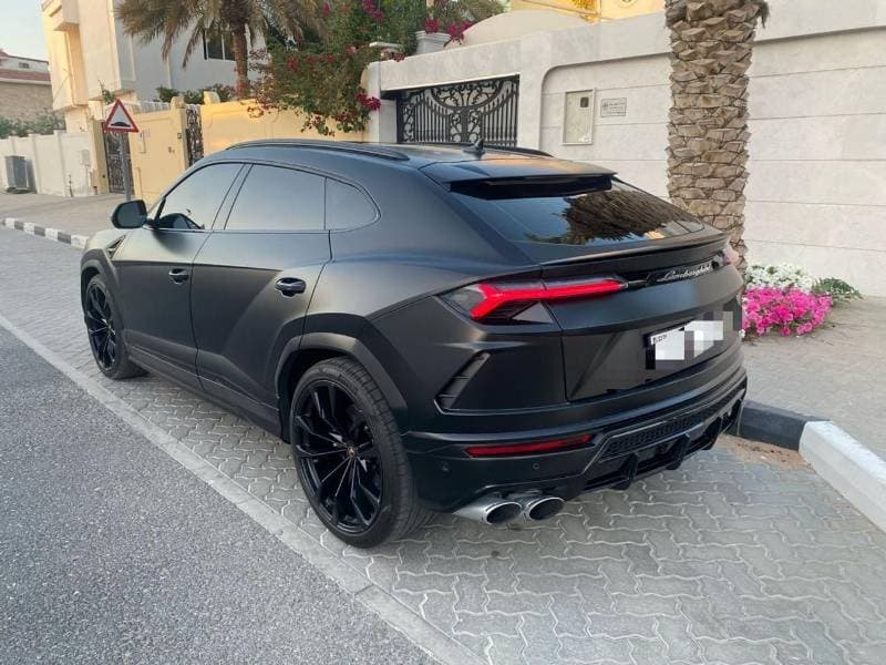 2021 Lamborghini Urus STANDARD thumbnail 4