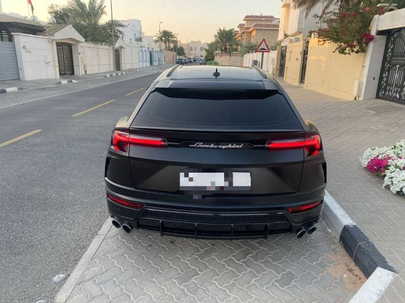 2021 Lamborghini Urus STANDARD thumbnail 7