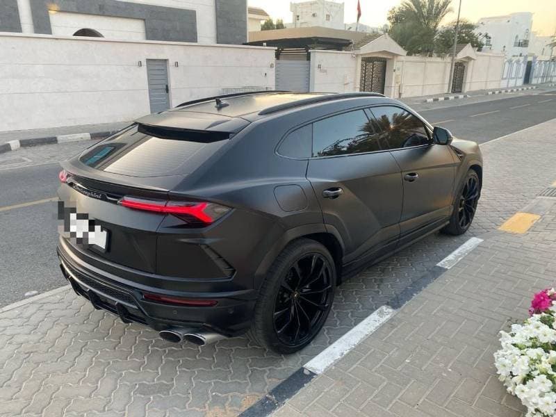 2021 Lamborghini Urus STANDARD thumbnail 6
