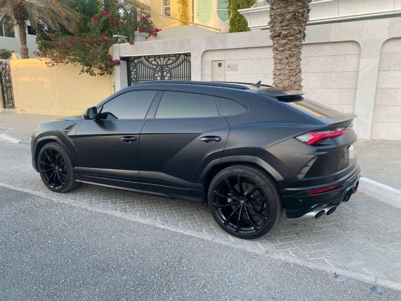 2021 Lamborghini Urus STANDARD thumbnail 5