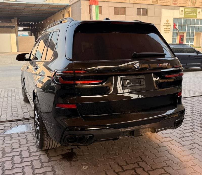 2025 BMW X7 M60i XDRIVE thumbnail 6