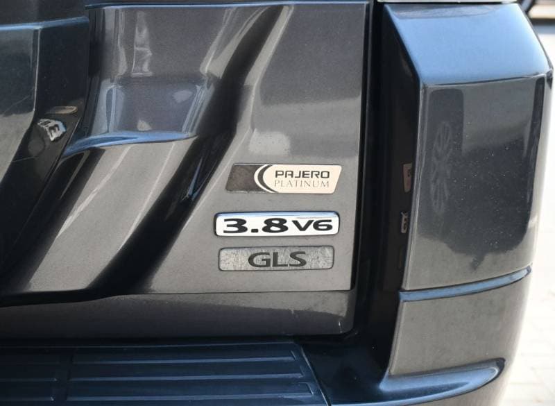 2017 Mitsubishi Pajero GLS H/L PLATINUM thumbnail 7