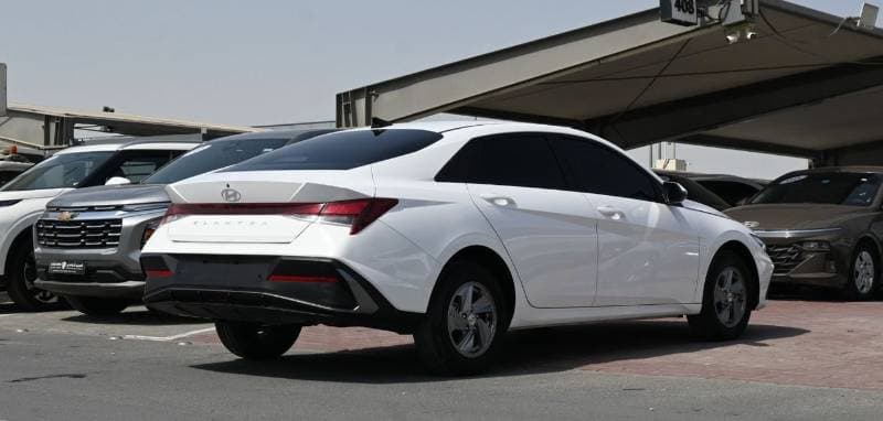 2025 Hyundai Elantra SMART thumbnail 6