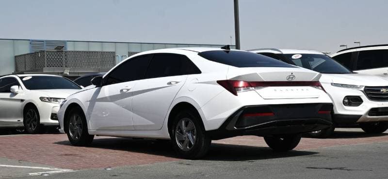 2025 Hyundai Elantra SMART thumbnail 4