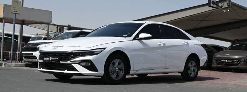 2025 Hyundai Elantra SMART thumbnail 3