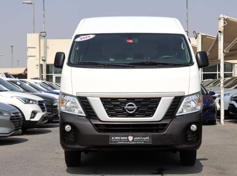 2022 Nissan Urvan STANDARD