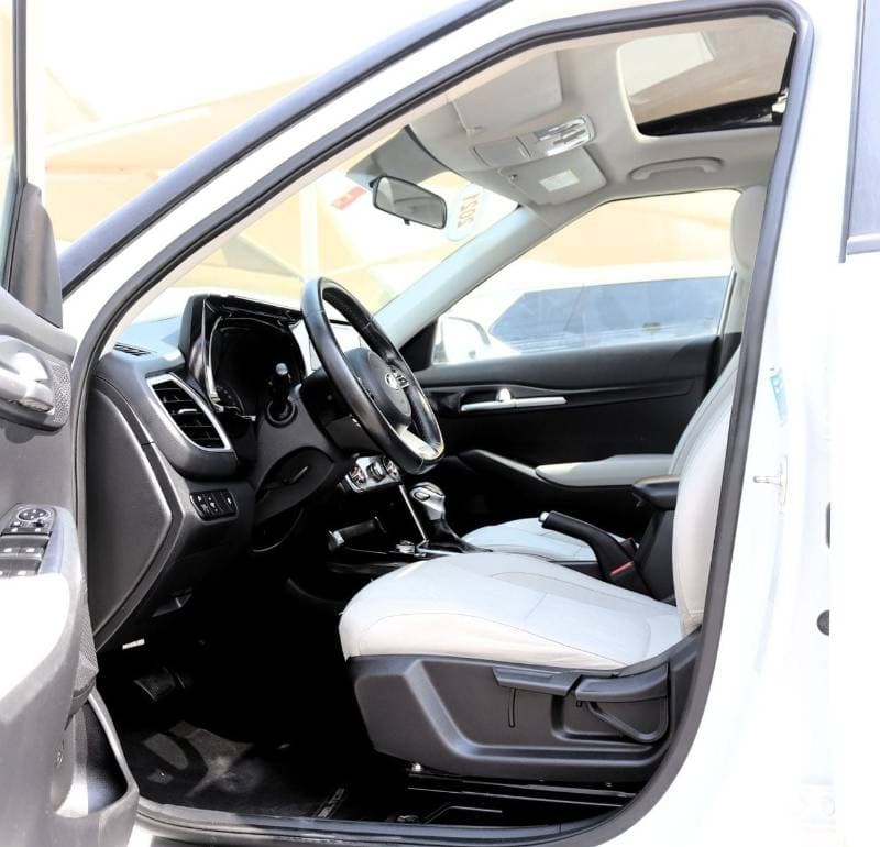 2021 Kia Seltos EX thumbnail 8