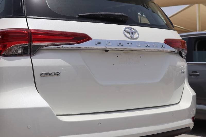 2022 Toyota Fortuner GXR thumbnail 7
