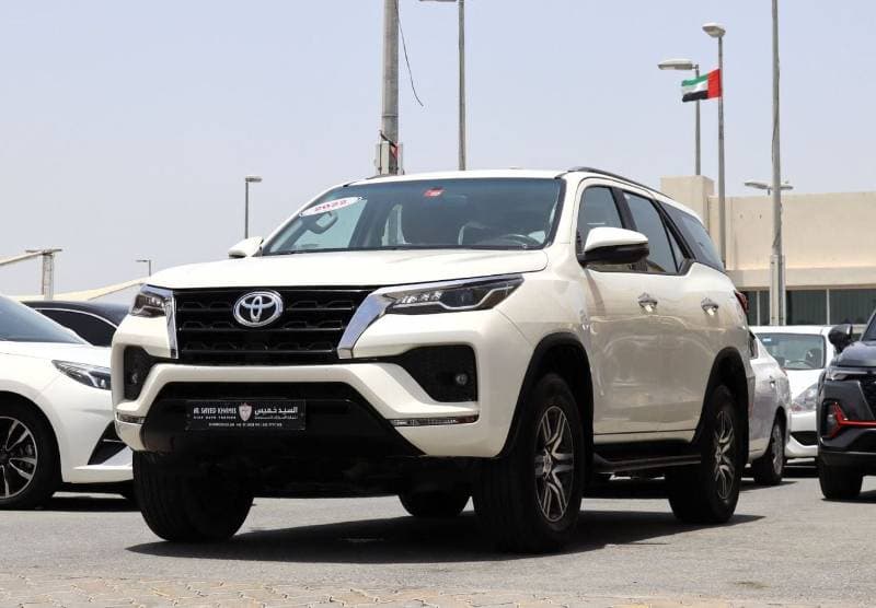 2022 Toyota Fortuner GXR thumbnail 2