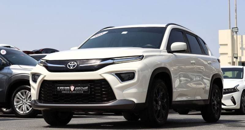 2024 Toyota Urban Cruiser GLX thumbnail 3