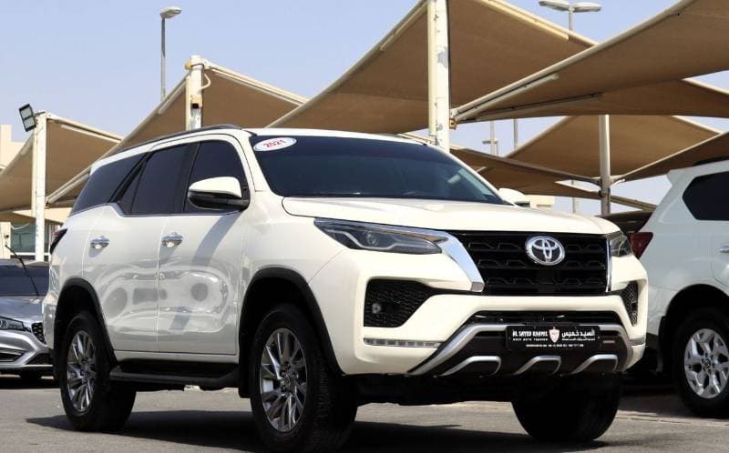 2021 Toyota Fortuner VXR thumbnail 2