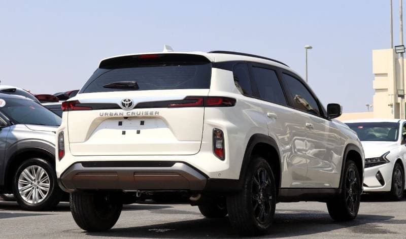 2024 Toyota Urban Cruiser GLX thumbnail 6