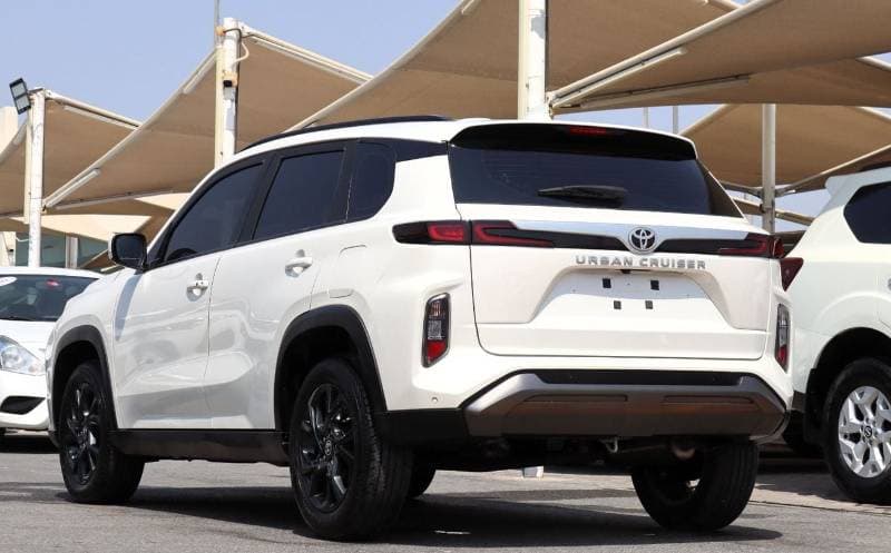 2024 Toyota Urban Cruiser GLX thumbnail 5