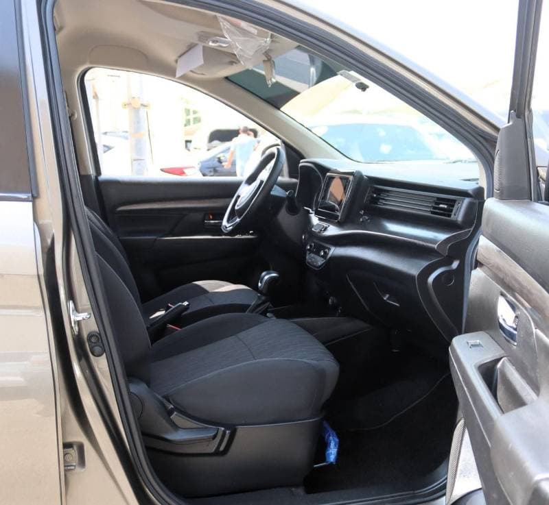 2023 Suzuki Ertiga GLX thumbnail 8