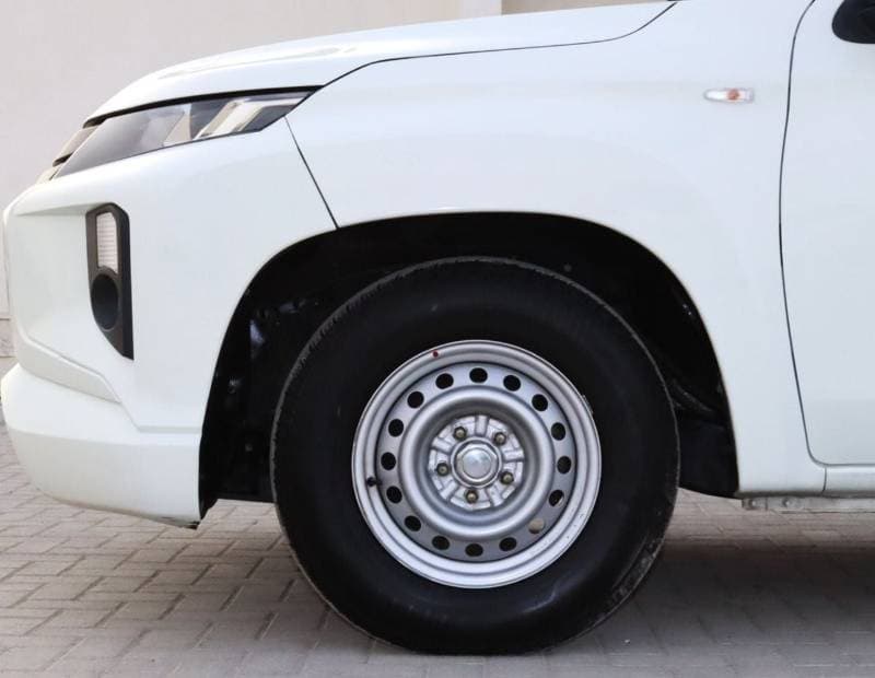 2021 Mitsubishi L200 GL thumbnail 7